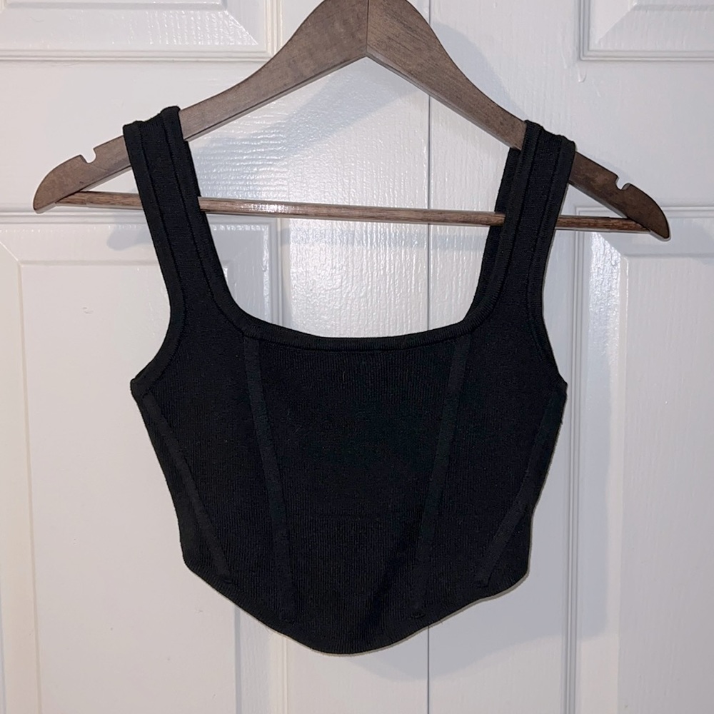Black Crop Tank